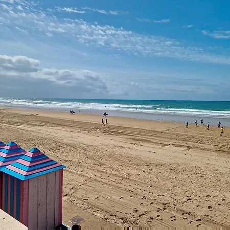 Апартаменты Face A La Avec Balcon, Proche Centre - Fr-1-331-55