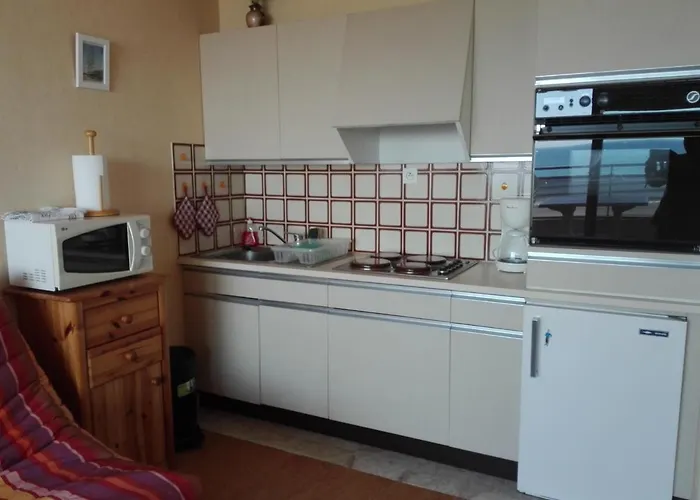 Face A La Avec Balcon, Proche Centre - Fr-1-331-55 Апартаменты *